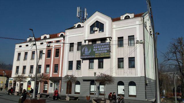 KomoraZgradaLed